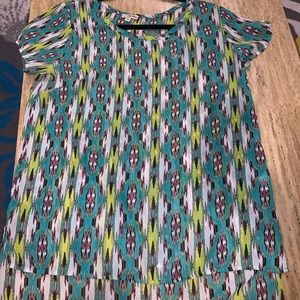 Abstract short sleeve shirt